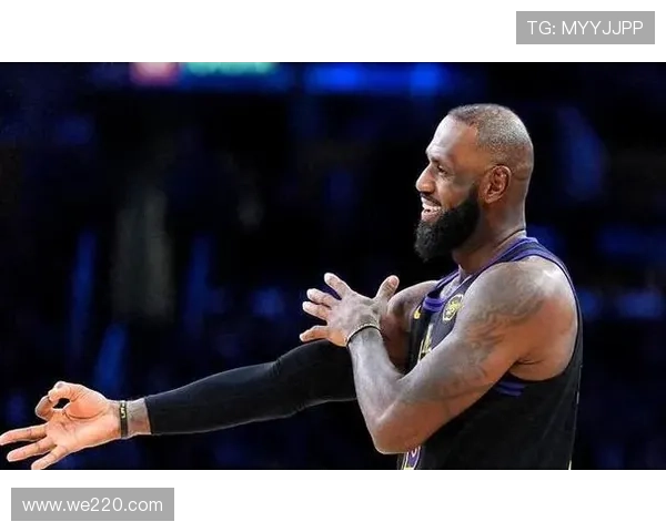 詹姆斯再创辉煌单场17分续写生涯第23季得分传奇